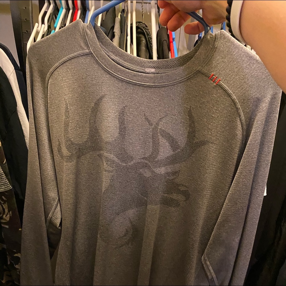 Men’s lulu lemon long sleeve large